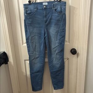 High Rise Denim Jeans in Classic Blue